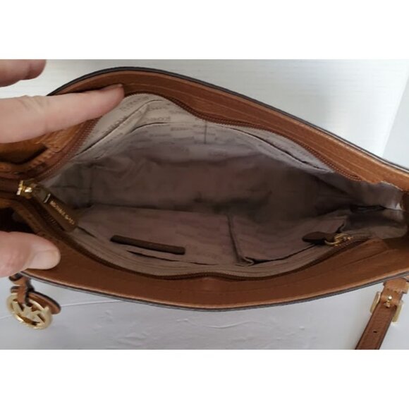 Michael Kors Timeless Saffiano Tan Leather Crossbody Messenger Bag Zip Closure - Picture 9 of 13